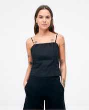 Afbeelding in Gallery-weergave laden, SURKANA Tank top. Stretch ruched knit. Plain Black

