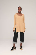 Afbeelding in Gallery-weergave laden, SURKANA Tricot long sweater with texture and slits Yellow
